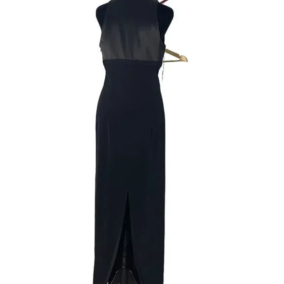 Tahari Vintage Black Low V-Neck Gown Size 6 - Picture 3 of 15